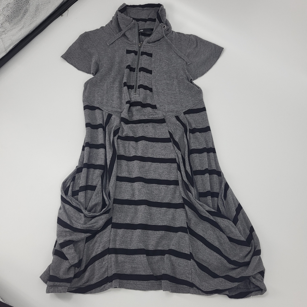Kensie Slouch Pocket Short Sleeve Dress
